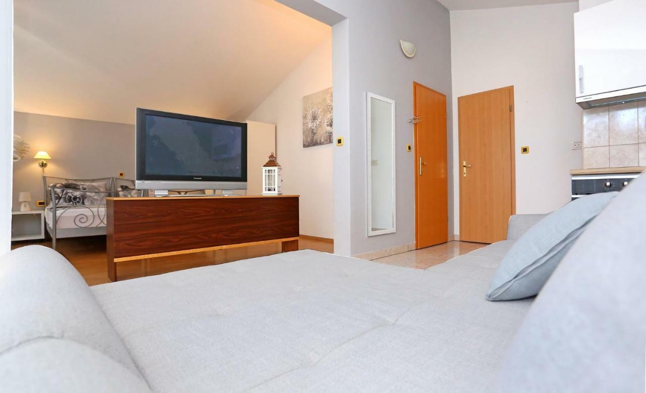Studio Apartment Grey Split Extérieur photo