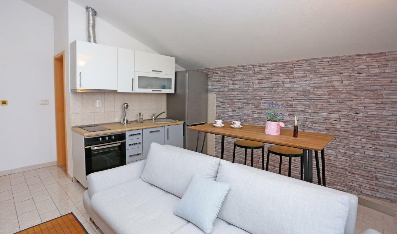 Studio Apartment Grey Split Extérieur photo