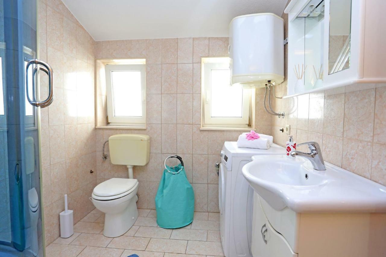 Studio Apartment Grey Split Extérieur photo